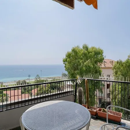 Appartement Le Ginestre - Sea View - 3 Bedrooms - Parking