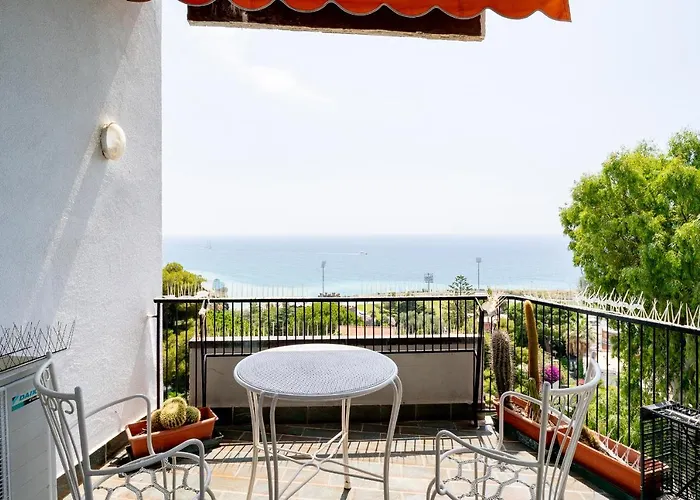 Le Ginestre - Sea View - 3 Bedrooms - Parking Sanremo